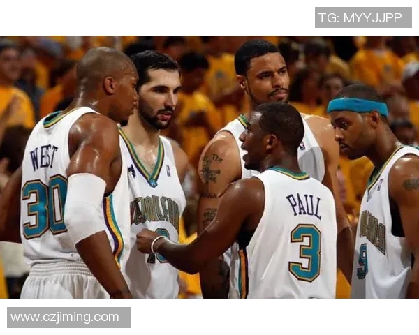 太阳队与小牛队克劳福德的精彩对决引发球迷热议与期待